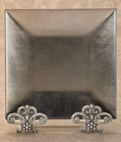 Plate Stands - Crown Double